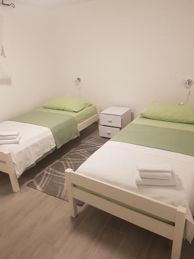 Apartment Jura Bilo Primosten Bagian luar foto