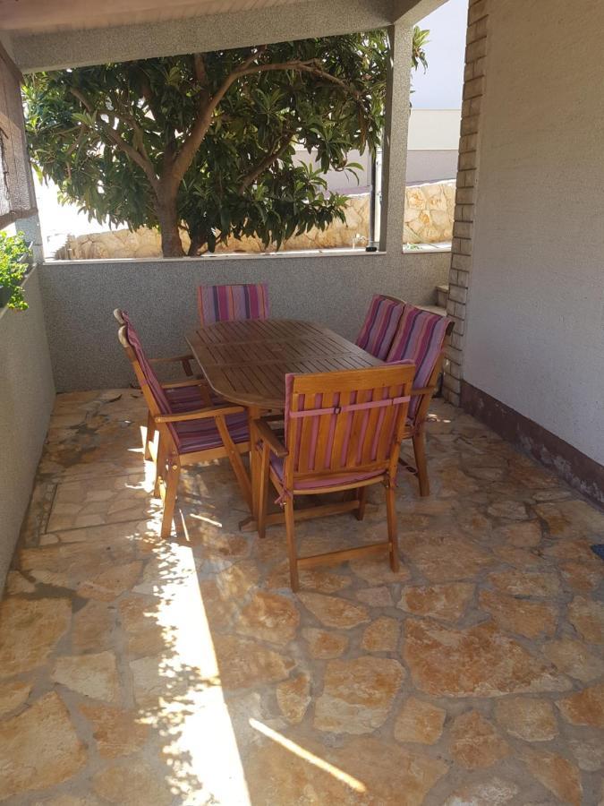 Apartment Jura Bilo Primosten Bagian luar foto
