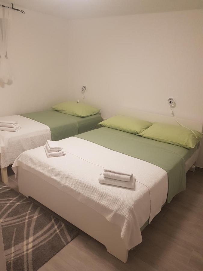 Apartment Jura Bilo Primosten Bagian luar foto